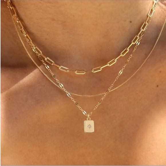 New! Anthropologie Gold Necklace Stack Set (1022) NWOT - Picture 2 of 3